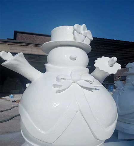 泡沫雕塑喷涂硬化聚脲材料施工(图1) 泡沫雕塑喷涂硬化聚脲材料施工案例