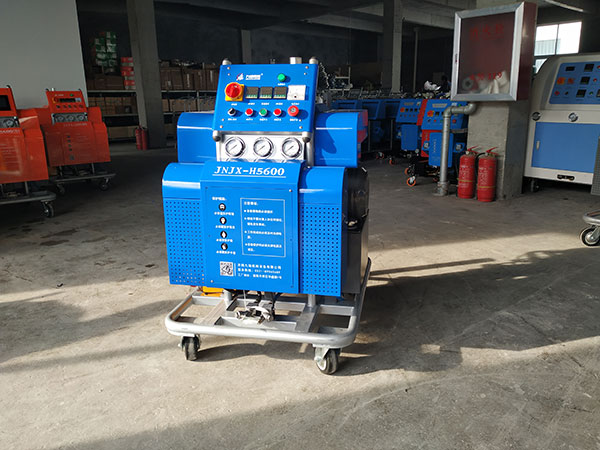 聚脲喷涂料(图3) JNJX-H5600小型高压聚脲喷涂料喷涂机